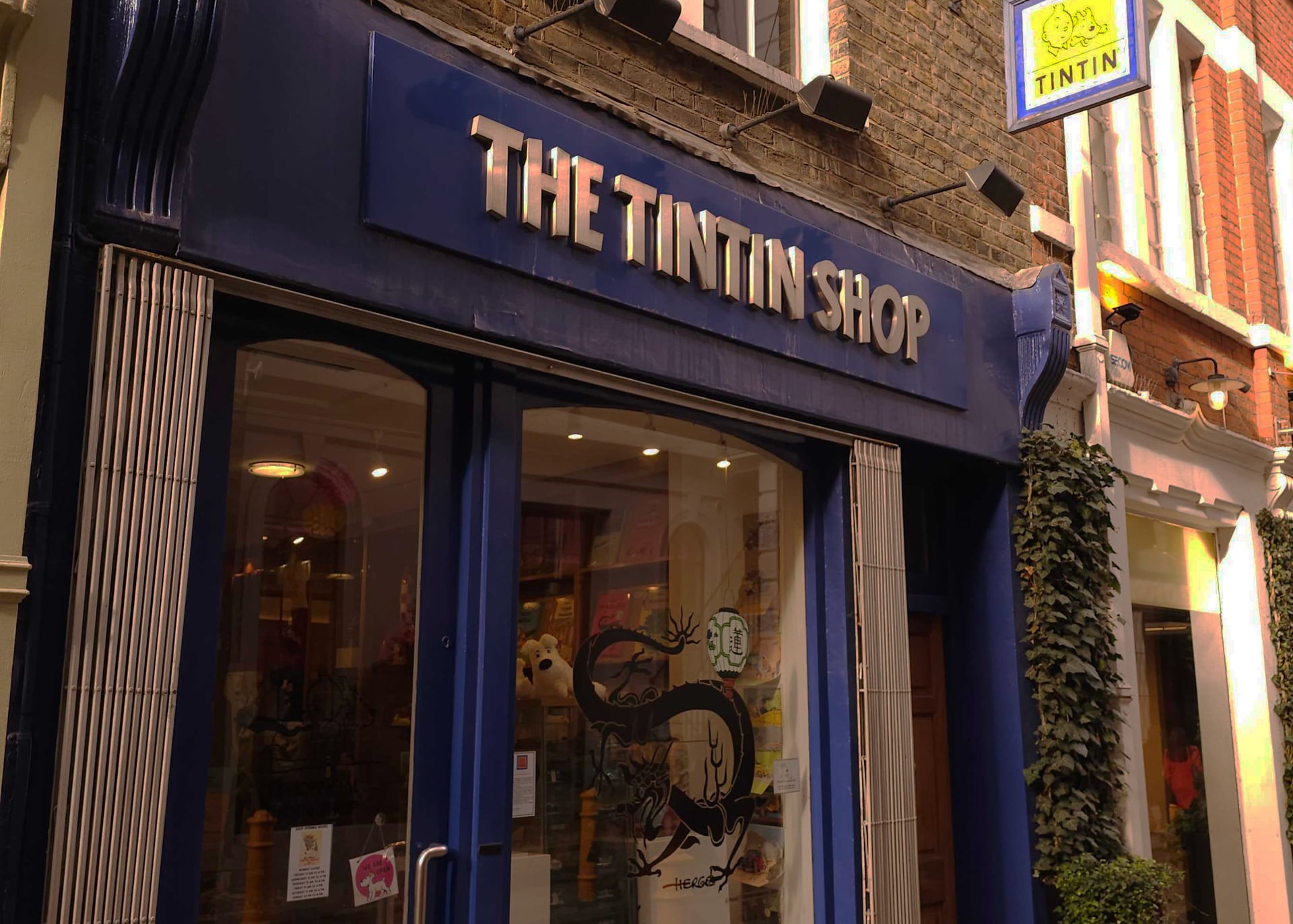 the front of the tintin shop